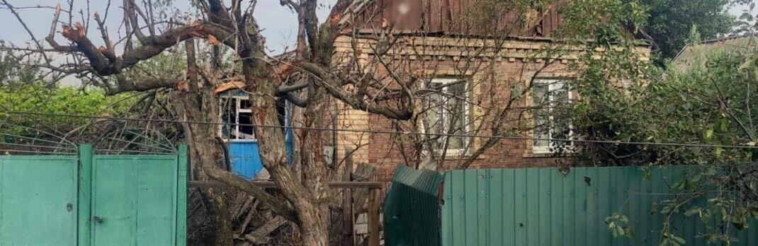 У Донецькій області за минулу добу ворог 10 разів обстріляв житлові квартали