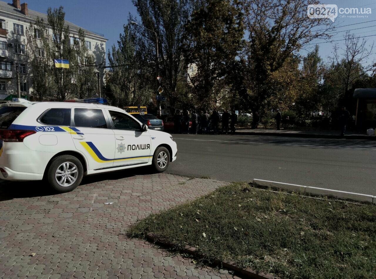 В Бахмуте задержана группа квалифицированных квартирных воров, фото-2 В Бахмуте задержана группа квалифицированных квартирных воров, фото-2