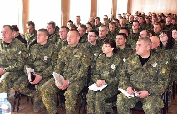 Генерал Семенишин проинспектировал работу Бахмутского отдел..., фото-2 Генерал Семенишин проинспектировал работу Бахмутского отдела полиции, фото-2