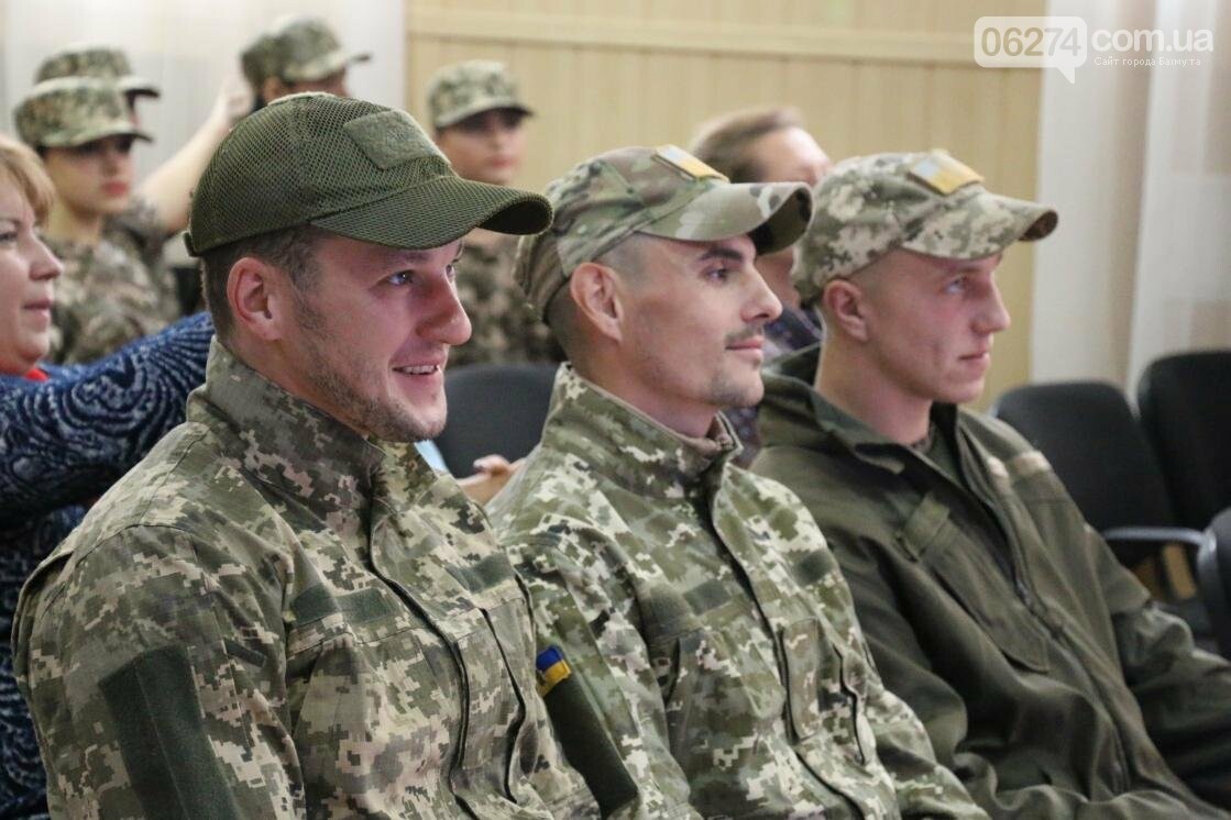 Для защитников Украины школьники города устроили фестиваль..., фото-2 Для защитников Украины школьники города устроили фестиваль украинского творчества, фото-2