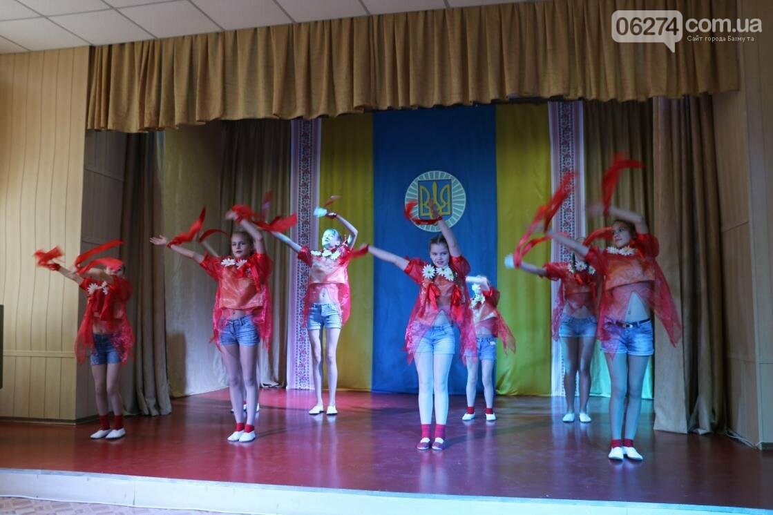 Для защитников Украины школьники города устроили фестиваль..., фото-10 Для защитников Украины школьники города устроили фестиваль украинского творчества, фото-10