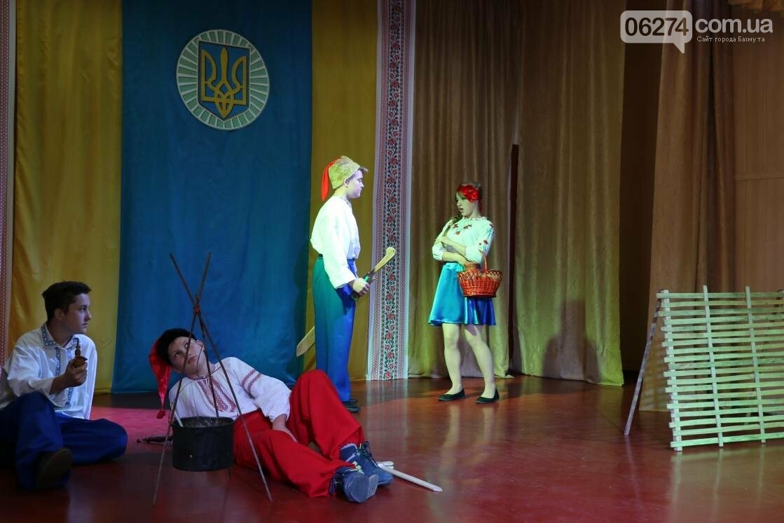Для защитников Украины школьники города устроили фестиваль..., фото-6 Для защитников Украины школьники города устроили фестиваль украинского творчества, фото-6