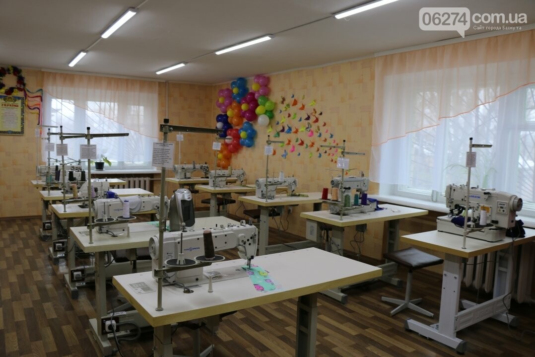 В Бахмуте открылся первый в области центр по подготовке шв..., фото-18 В Бахмуте открылся первый в области центр по подготовке швей, портных и закройщиков, фото-18