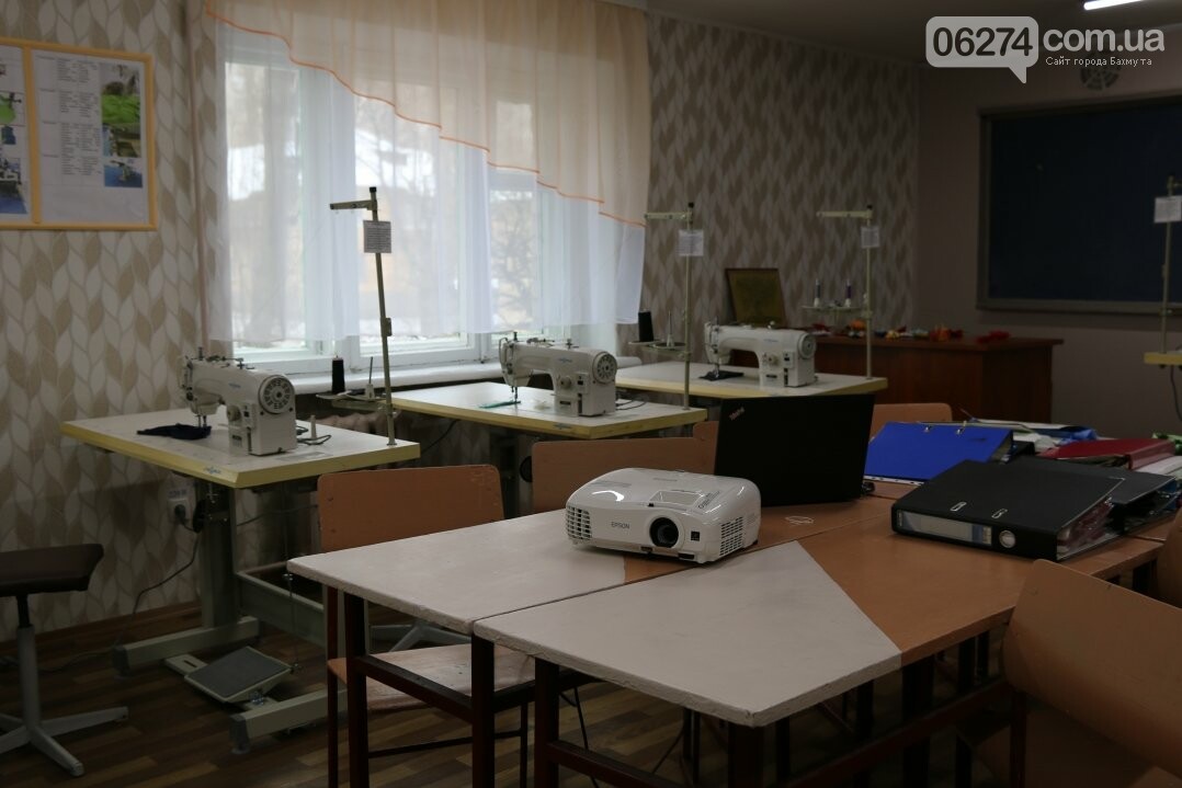 В Бахмуте открылся первый в области центр по подготовке шв..., фото-13 В Бахмуте открылся первый в области центр по подготовке швей, портных и закройщиков, фото-13