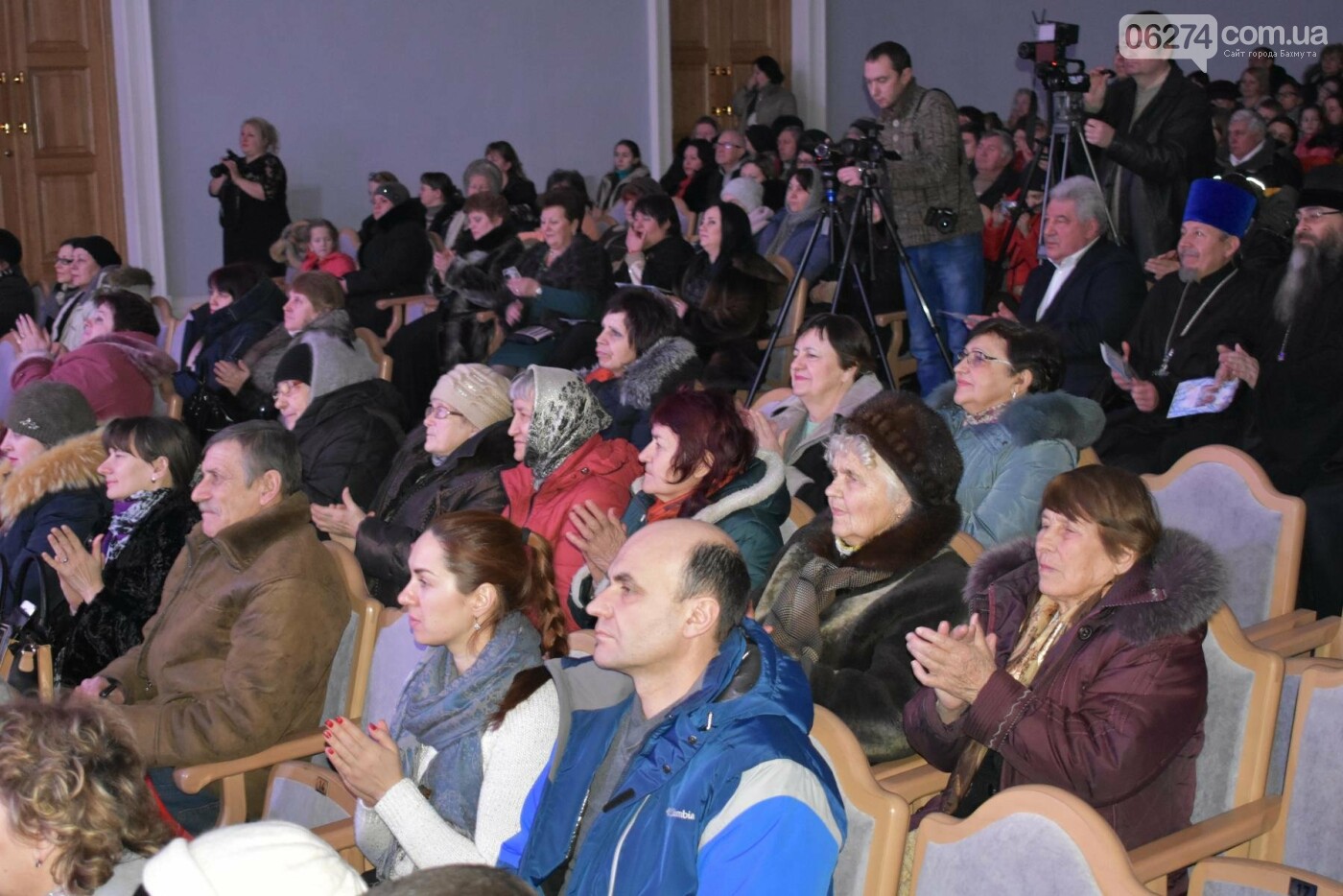 В Бахмуте прошел региональный фестиваль «Рождественские пе..., фото-13 В Бахмуте прошел региональный фестиваль «Рождественские песнопения», фото-13