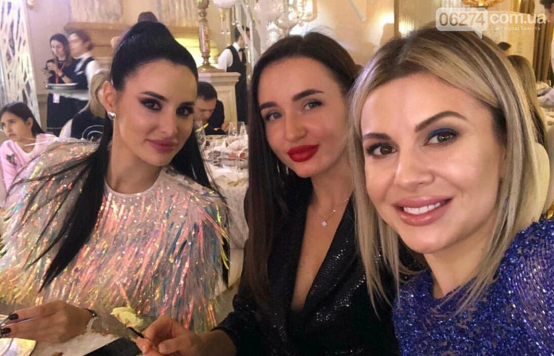 Марина Христенко с подругами Марина Христенко с подругами