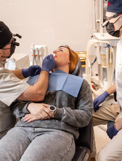 отбеливание зубов в Киеве отбеливание зубов в Киеве